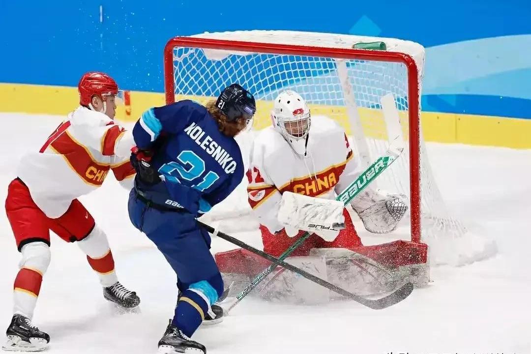 格鲁吉亚队击败哈萨克斯坦队，对手无力抗衡