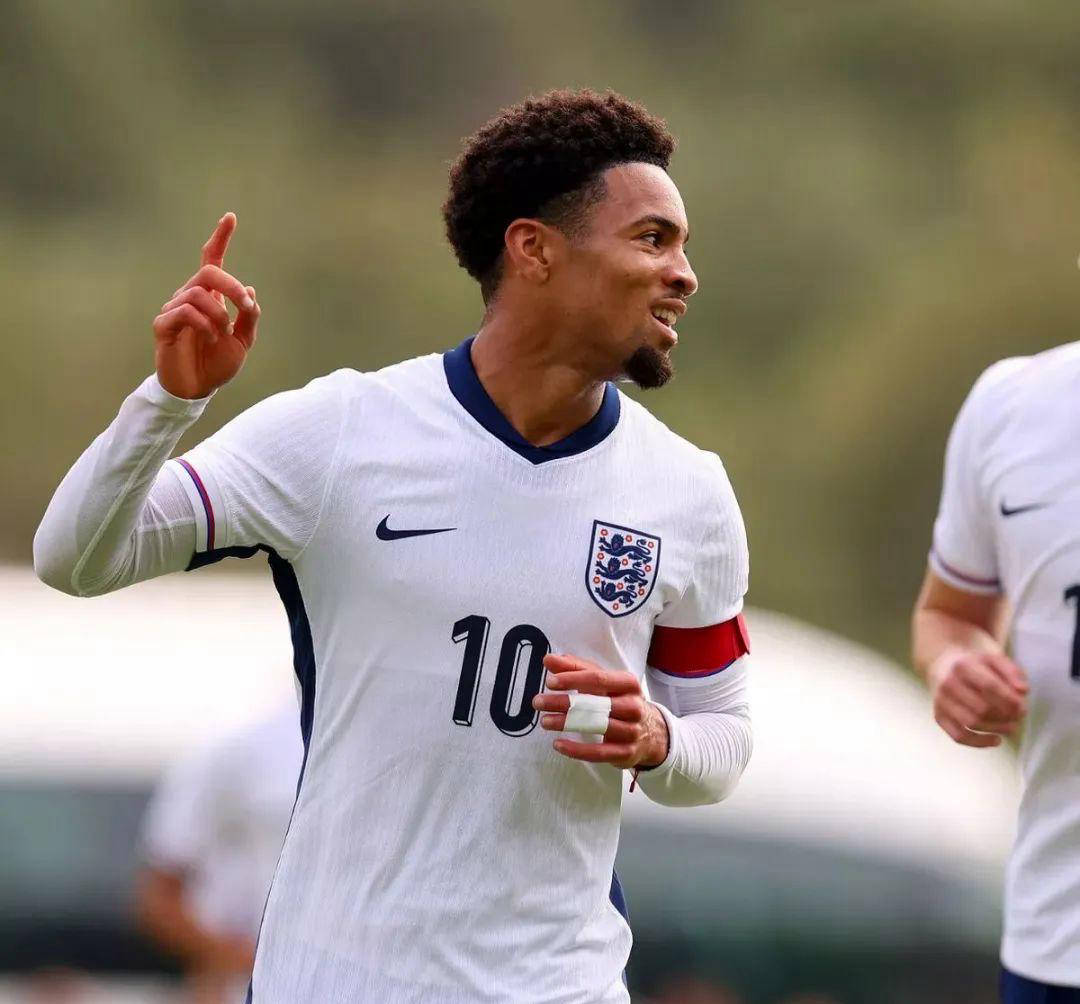 非洲球员在国际赛事中大放异彩，取得巨大成功