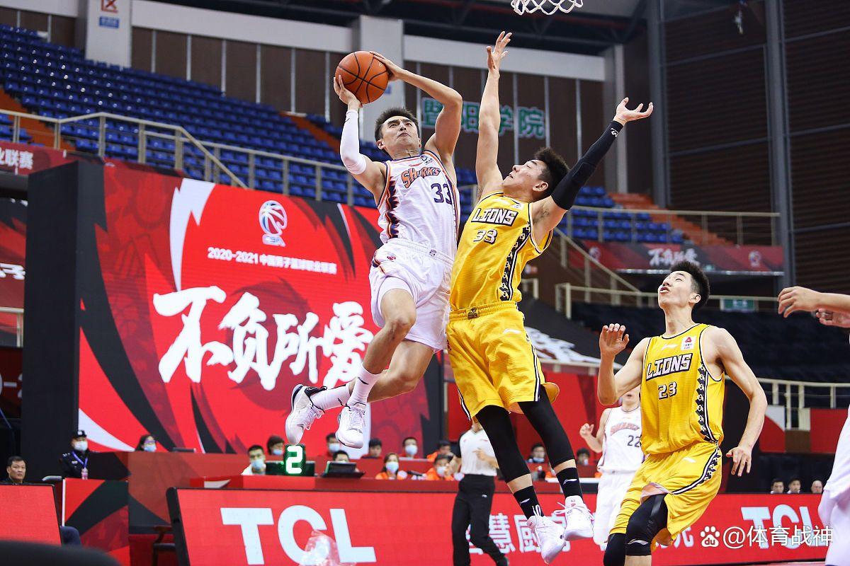 山西男篮与广州男篮将上演紧张对决 山西男篮与广州男篮将上演紧张对决