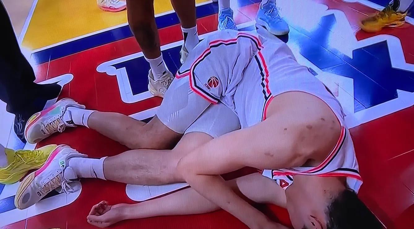 爵士队主教练赛后吐槽裁判判罚,认为有争议判罚的简单介绍 爵士队主教练赛后吐槽裁判判罚,认为有争议判罚的简单介绍