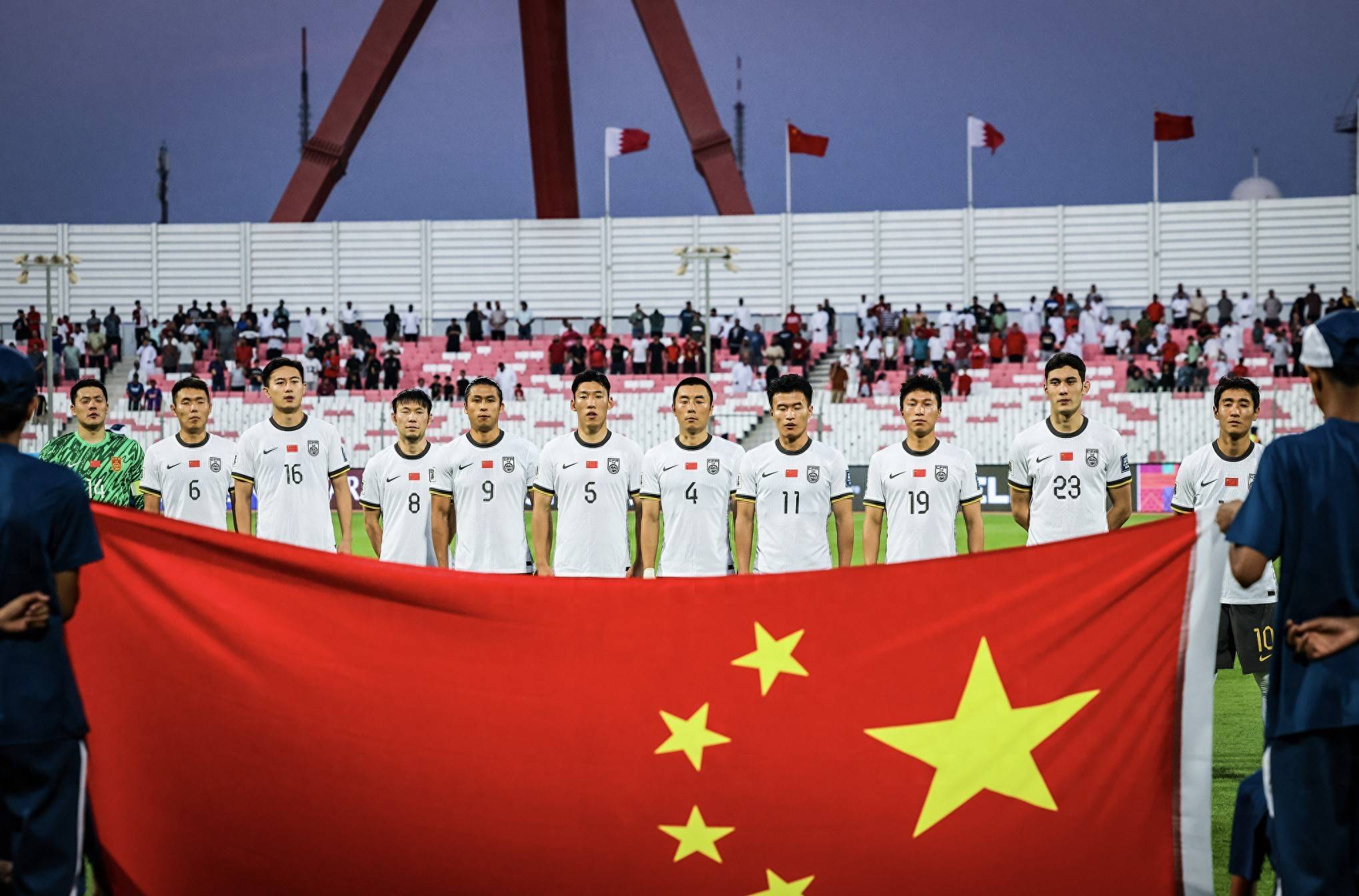 球队遭逢连败,球员集中精力备战 球队遭逢连败,球员集中精力备战