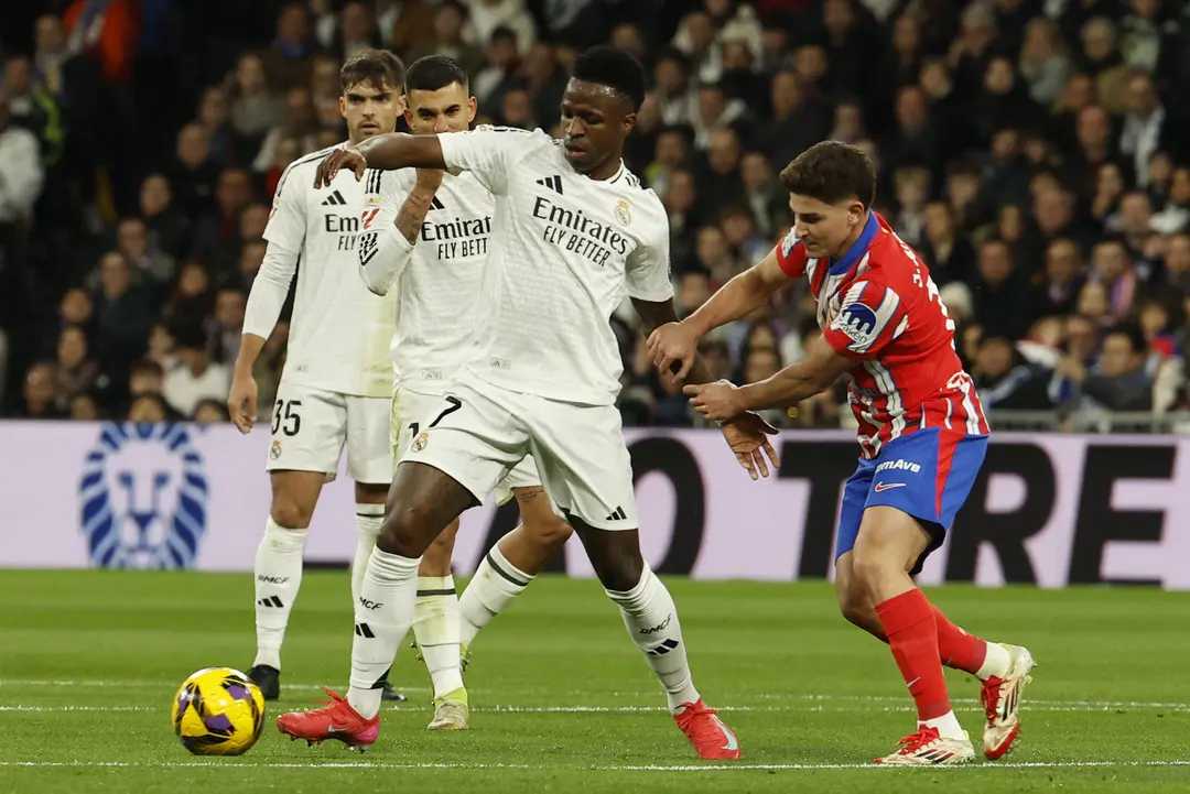 B体育体育直播-皇家马德里对阵曼联，两队火拼不下的简单介绍