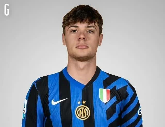 包含佛罗伦萨球员伤愈复出,球队实力再上一层楼的词条 包含佛罗伦萨球员伤愈复出,球队实力再上一层楼的词条