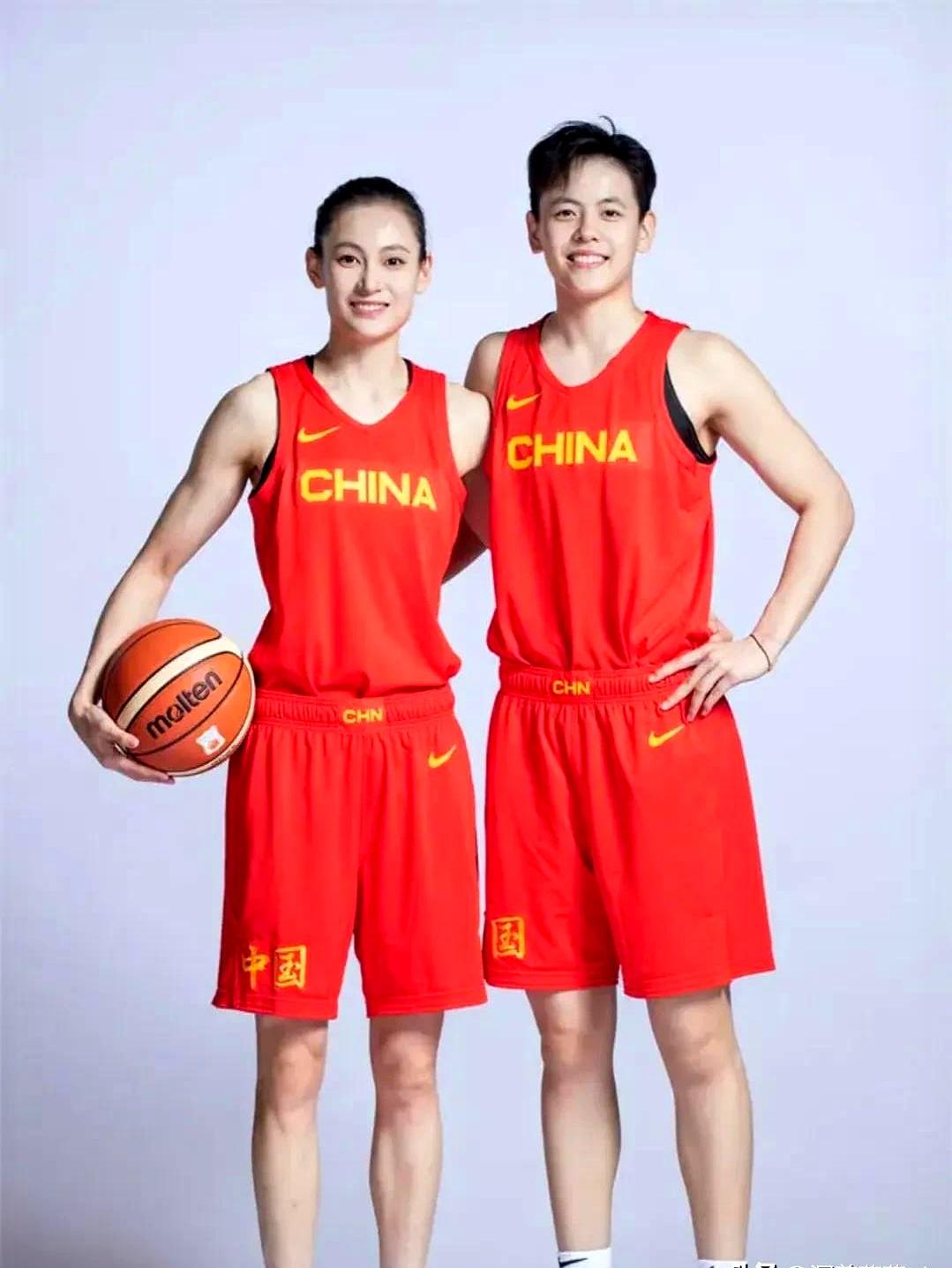 球队在比赛中表现出了团结一致的精神