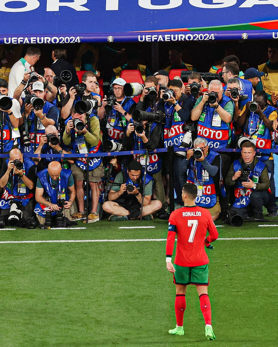 葡萄牙一路顺风逆袭,成功晋级下一轮的简单介绍 葡萄牙一路顺风逆袭,成功晋级下一轮的简单介绍